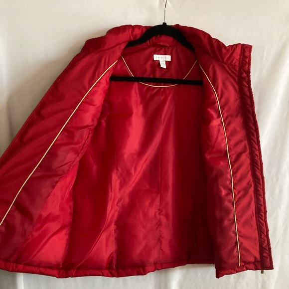 Charter Club Red Full Zip Puffer Vest Size Medium - Picture 5 of 6
